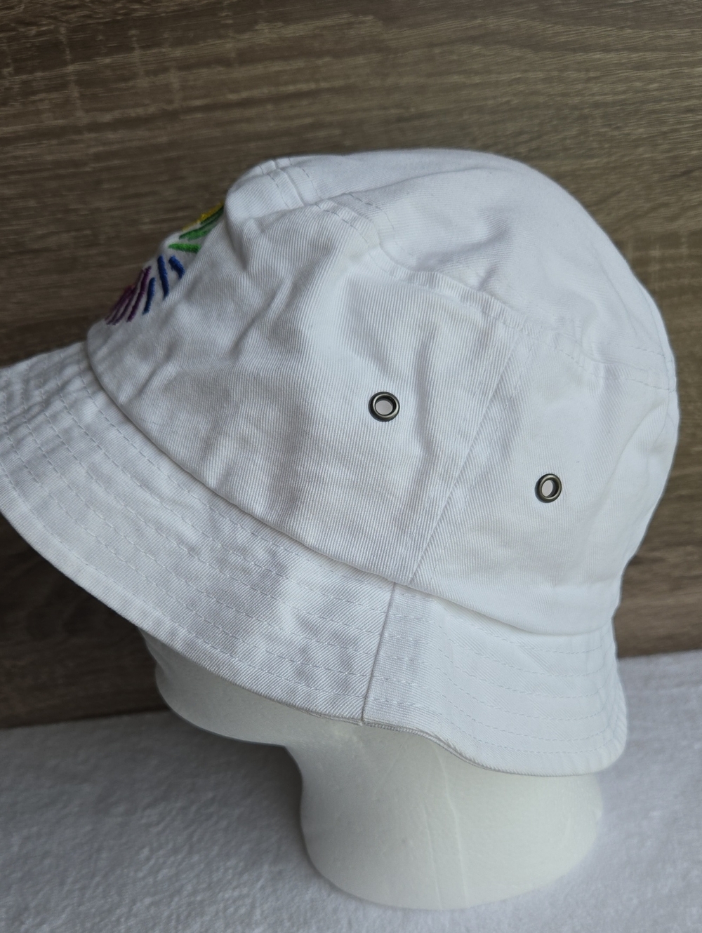 Big Accessories White Rainbow Embroidered Bucket Hat Festival Pride Sun Cap